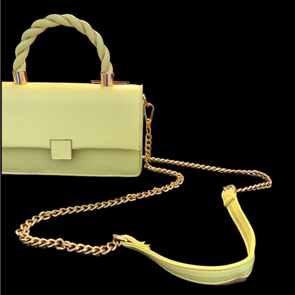*NEW* Emerald + Ivy Faux Leather Rectangle Twist Handle Bag